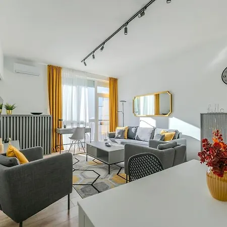 King's Golden Flat Apartment *