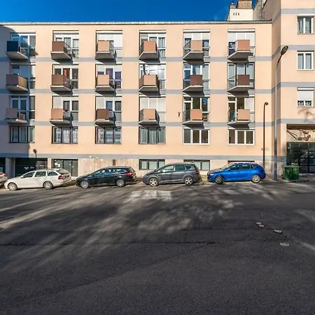 King's Golden Flat Apartment Budapest