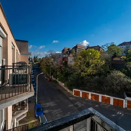 King's Golden Flat Apartment