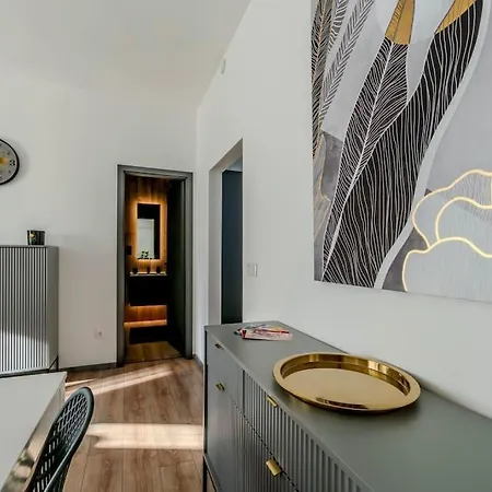 Apartment King's Golden Flat