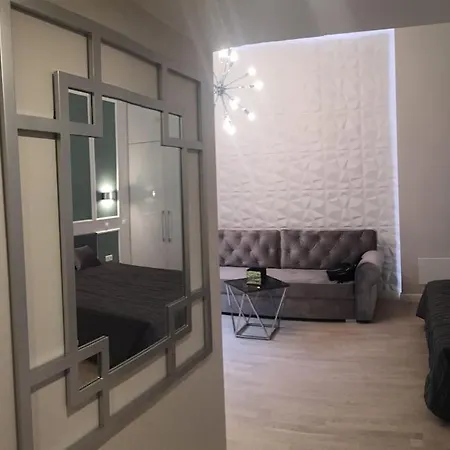 Apartment Stylish Near The River