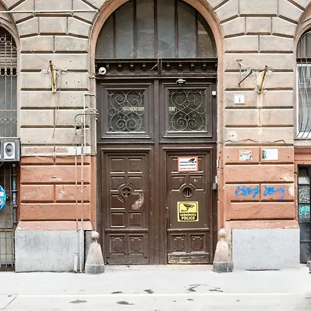 - 2 Min To Newyork Cafe Apartment