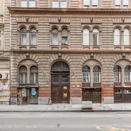 Apartment - 2 Min To Newyork Cafe
