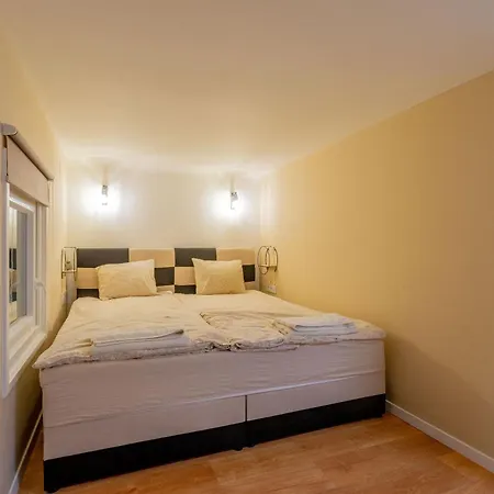 Apartament Full Equipment Designed In The Heart Of For 4 People Budapesta