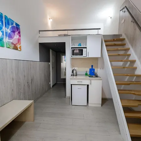 Prime Location Stylish Flats * Budapest