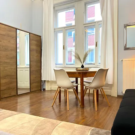 Apartment V6 By Small Budapest