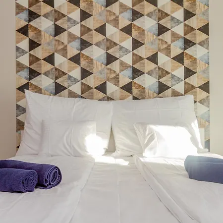 Luxury Cordia With Free Parking Apartment