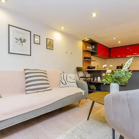 Colorful Cityscape Retreat By Nw