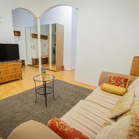 Jackquaters Silver Apartment *