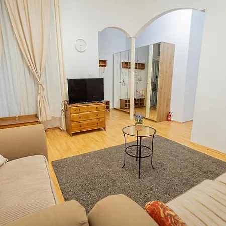 Jackquaters Silver Apartment *