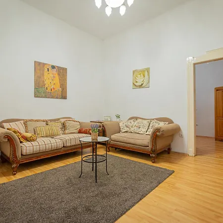 Jackquaters Silver Apartment *