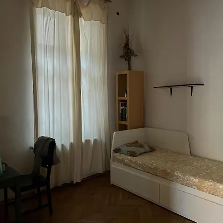 Private For Erasmus Student Homestay *