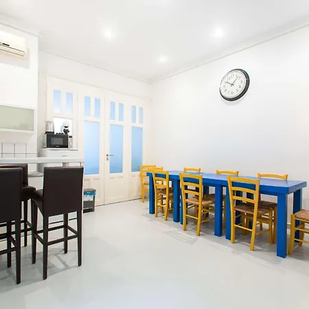 Violin Apartment