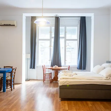 Apartment Violin