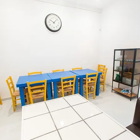 Violin Apartment *
