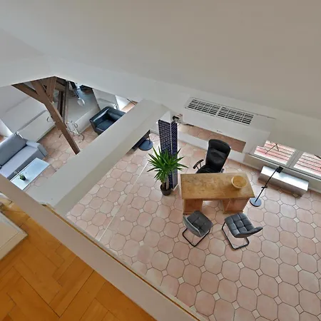 5,batthyani Square, Buda, Panorama, Parliament Apartment