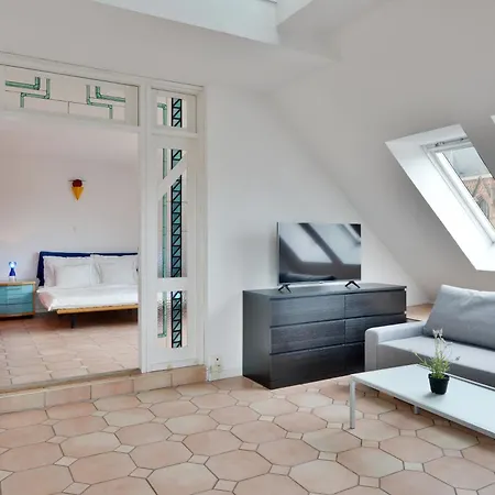 5,batthyani Square, Buda, Panorama, Parliament Apartment