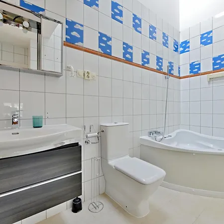 Apartment 5,batthyani Square, Buda, Panorama, Parliament *