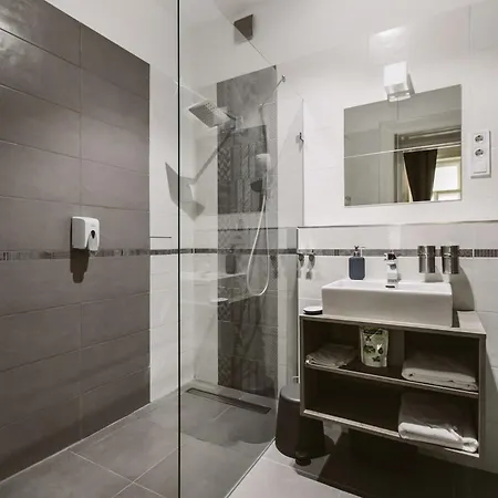 Apartment Turquoise Harmony In The Heart Of The