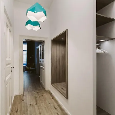 Apartment Turquoise Harmony In The Heart Of The Budapest