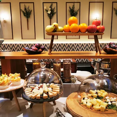 Est Grand Savoy Hotel Budapest