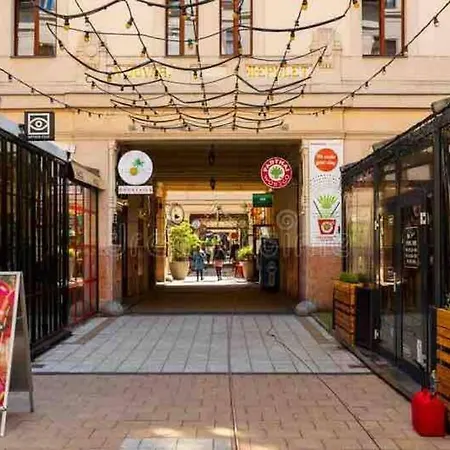 Gozsdu בודפשט