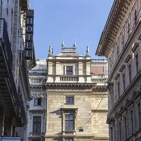 Apartment Cozy Loft At Opera Budapest