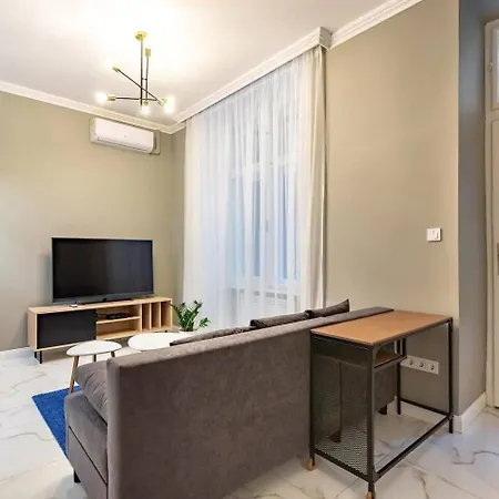 Apartment Luxurious In The Heart Of