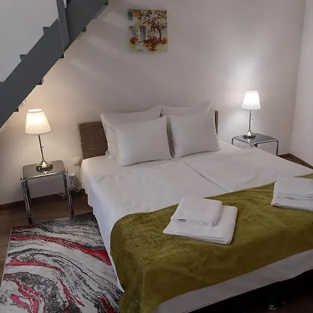 Palace2 Apartment