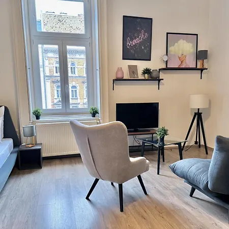 Apartment By Hi5 Apartments- Erzsebet 44