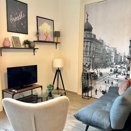 Apartment By Hi5 Apartments- Erzsebet 44