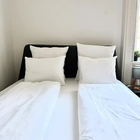 By Hi5 Apartments- Erzsebet 44 Apartment Budapest