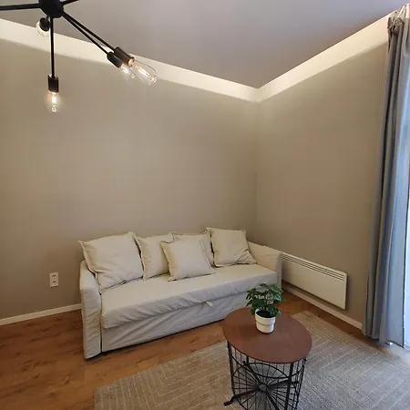 Center 2, Cozy And Modern 2br In The Center Apartment *