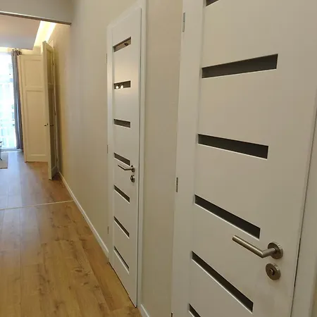 Center 2, Cozy And Modern 2br In The Center * Budapešť