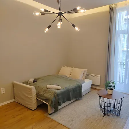 Apartment Center 2, Cozy And Modern 2br In The Center