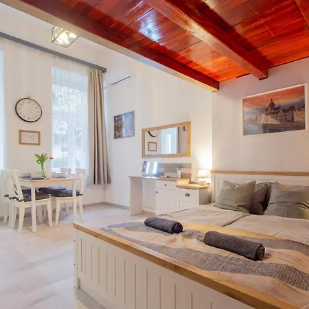 Dob With Ac Appartement