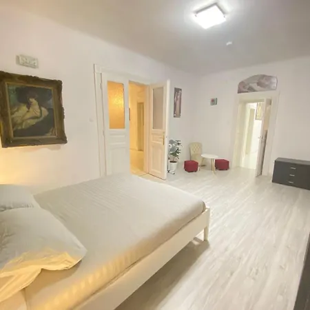 Appartamento Penthouse In The Castle Budapest