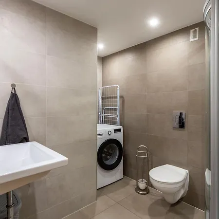 Spacious Bajcsy In The Heart Of Appartamento *