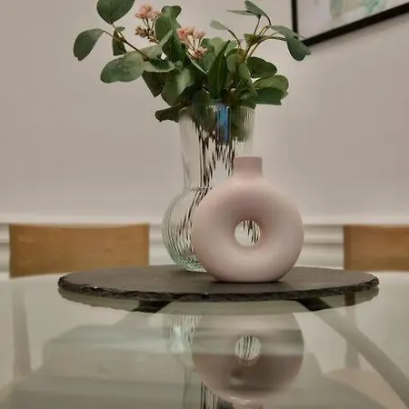 Premium By Hi5- Roekk Szilard 3 Bedroom *