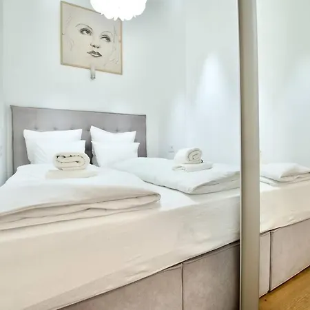 Premium By Hi5- Roekk Szilard 3 Bedroom Apartamento Budapest