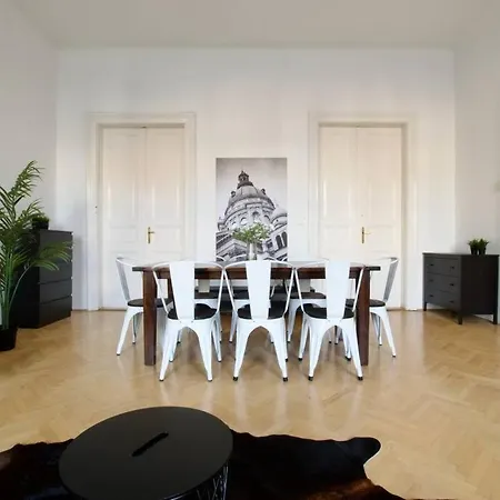 Budget By Hi5 - King Street - For Groups Budapeszt