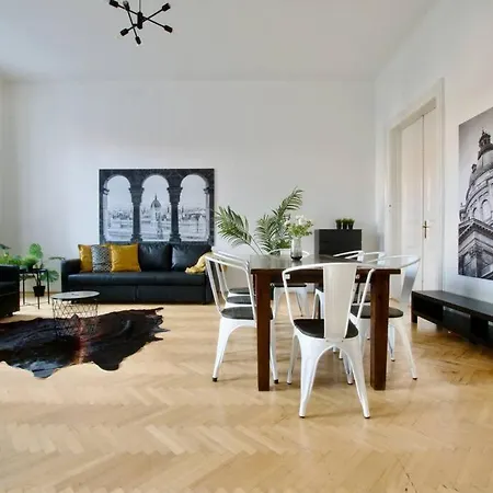 Budget By Hi5 - King Street - For Groups * Budapeszt