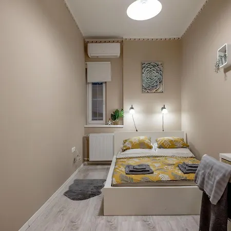 Roomback - 2br With Ac Near Deak Ter *