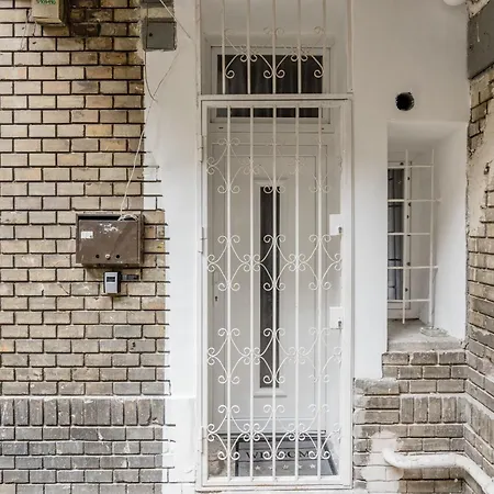 Roomback - 2br With Ac Near Deak Ter