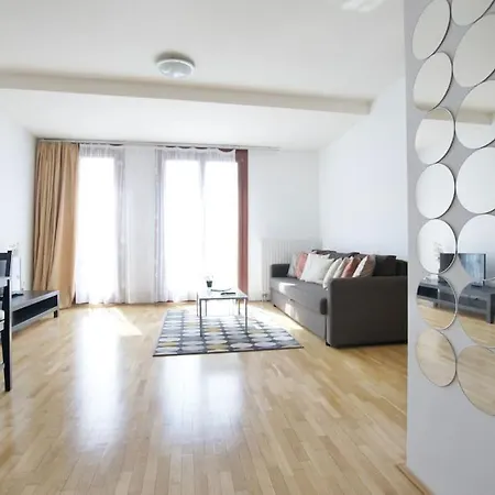 Standard By Hi5 - Kazinczy Street Apartment Budapest