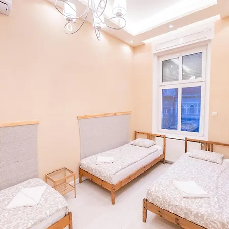 Apartment Erzsebet19 *