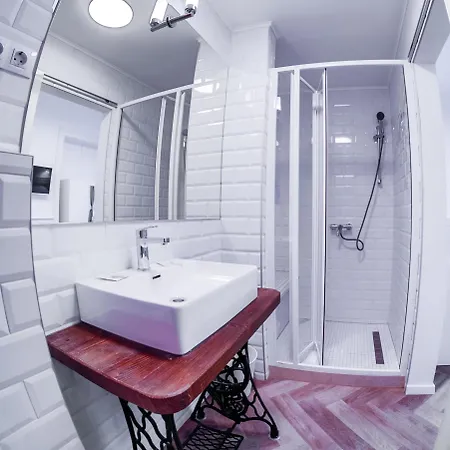 Toni Otel 3*
