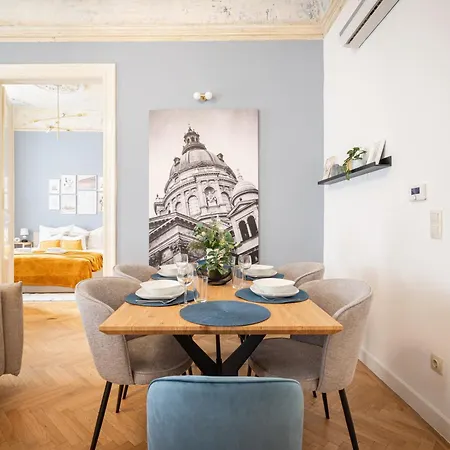 Comfy Downtown Hideaway With Urban Touch Apartment *