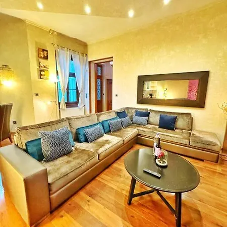 Apartment Ultra Central / 10 Ppl