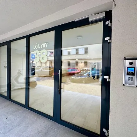 River Passage Garage/ac/balcony Apartment *